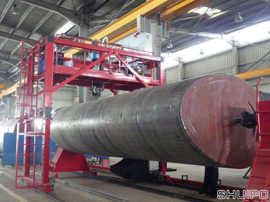 9.異形罐體環縫自動焊接機.JPG 9.異形罐體環縫自動焊接機.JPG